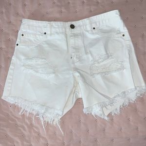 Billabong White Jean Shorts 🤍